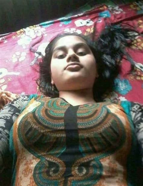 indian girl beautiful boobs|Kerala 19yr Teen girl shows boobs in a outdoor sex video